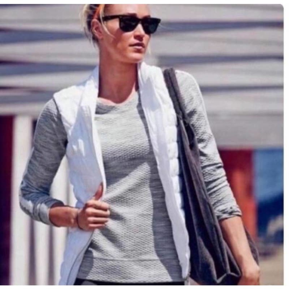 Athleta Gray Blue Spacedye Snowscape Quilted Crew Pullover Small